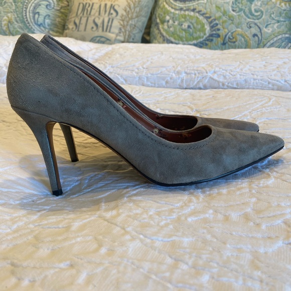 COACH Gray Suede Pumps, Size 9. - Picture 2 of 10